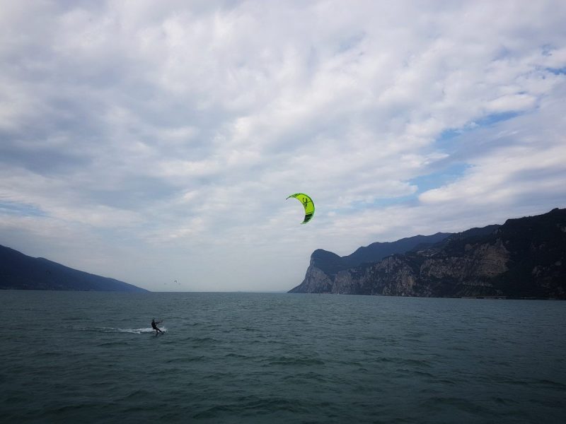 Kitesurfen op het Gardameer