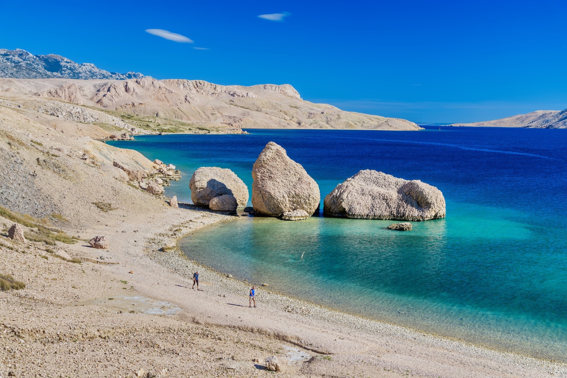 Eilanden met verlaten stranden en geheimzinnige baaien in Kroatië