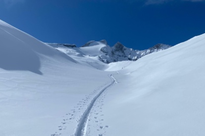 Skitour naar de Gabler. Poeder, zon en vrijheid op 3000 meter.